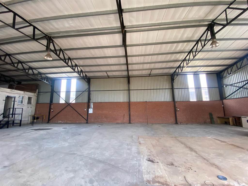 750  m² Industrial space in Industria North photo number 7