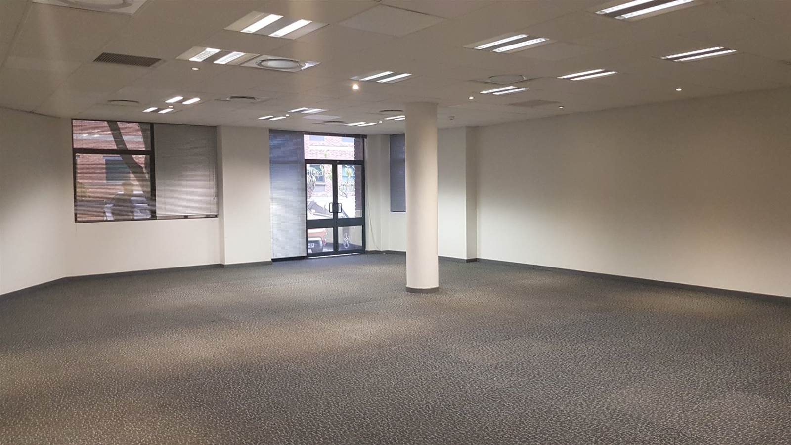 245  m² Commercial space in Parktown photo number 8