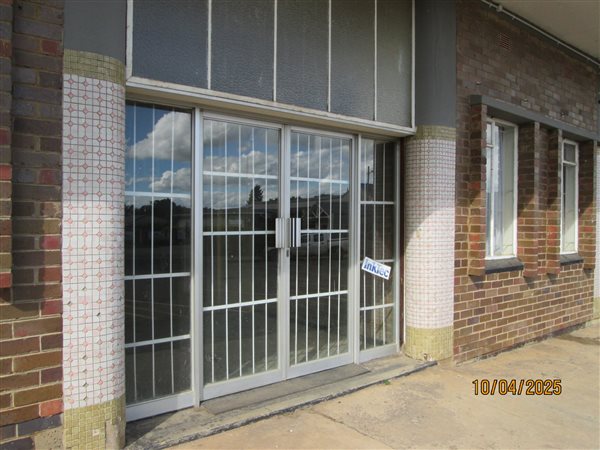 1 Bedroom Flat 1 Bedroom Flat