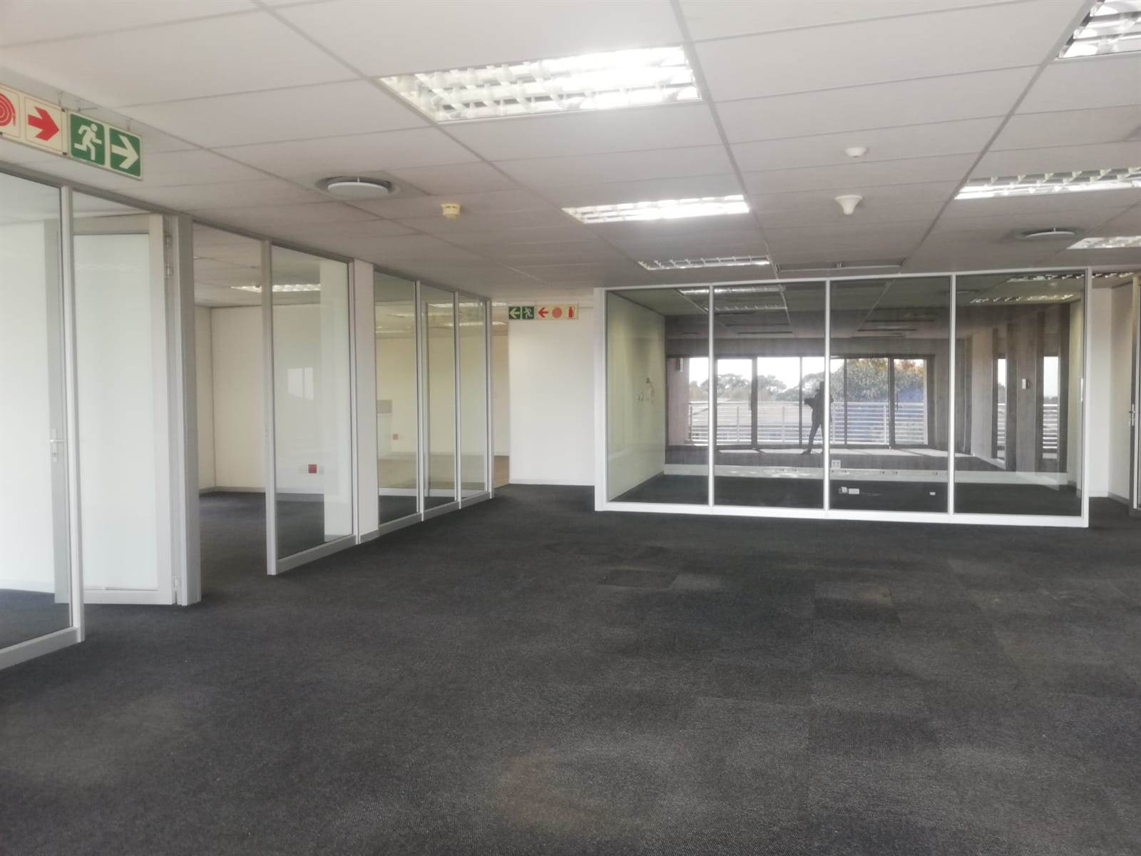 388.3  m² Commercial space in Woodmead photo number 17