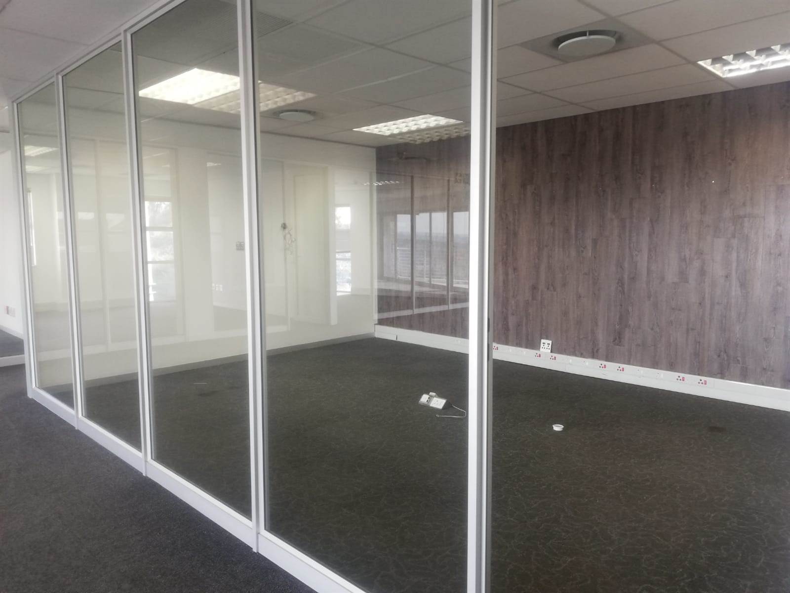 388.3  m² Commercial space in Woodmead photo number 13
