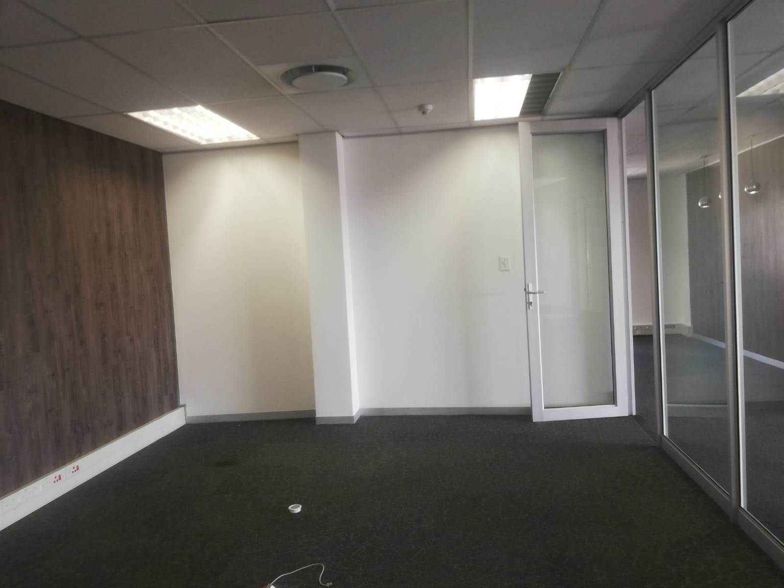 388.3  m² Commercial space in Woodmead photo number 9