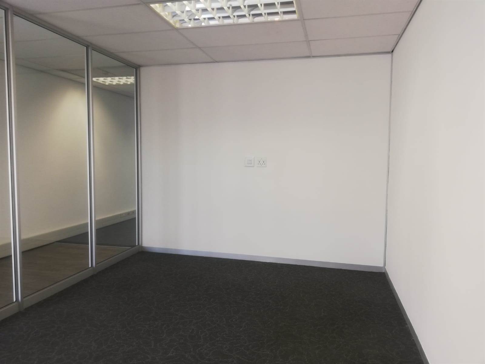 388.3  m² Commercial space in Woodmead photo number 19