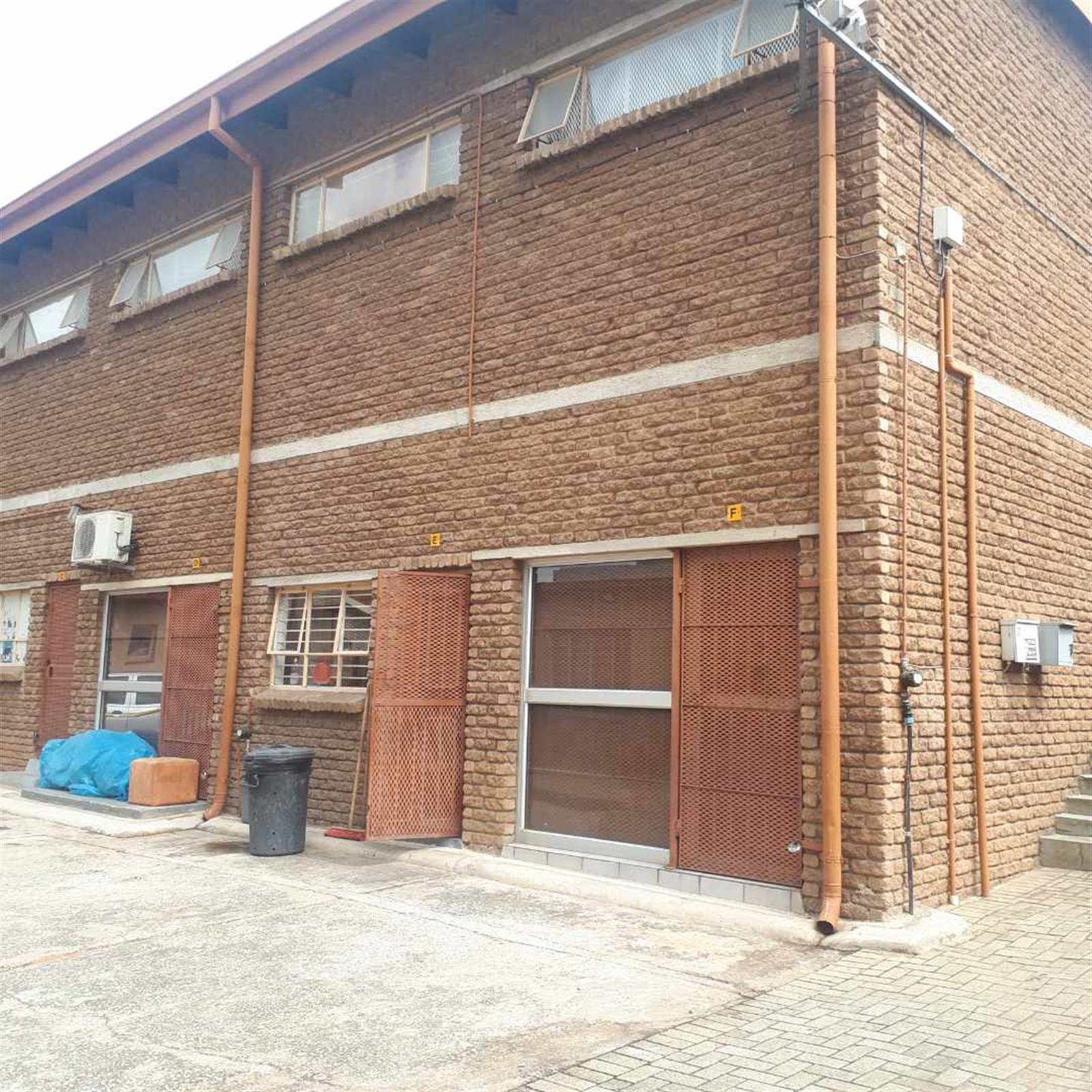 1100  m² Commercial space in Nelspruit Central photo number 2