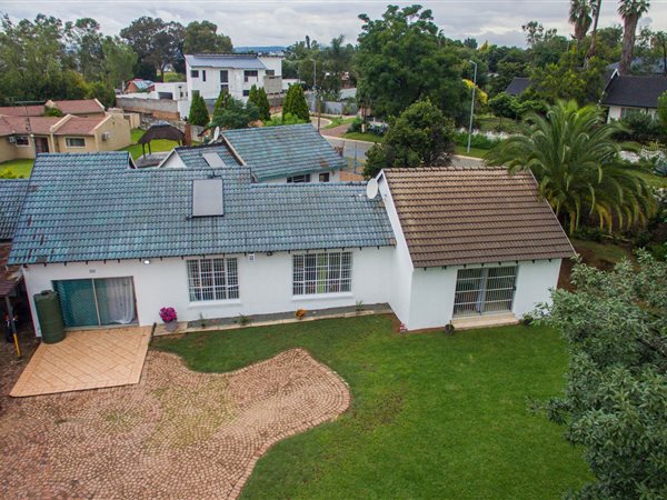 3 Bedroom House 3 Bedroom House