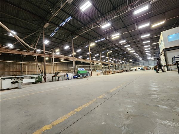 8 497  m² Industrial space