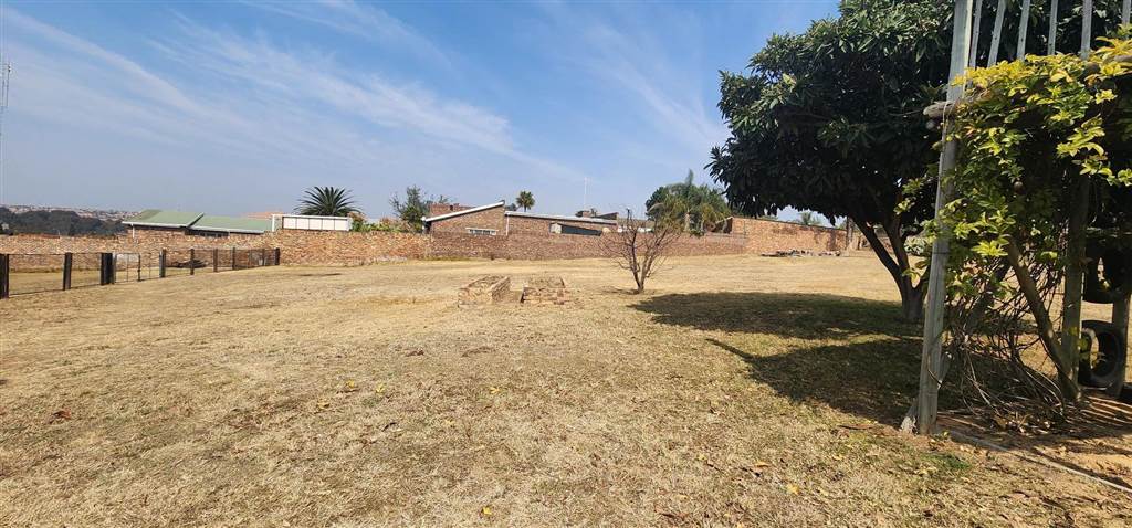 2450 m² Land available in Witbank Central photo number 1