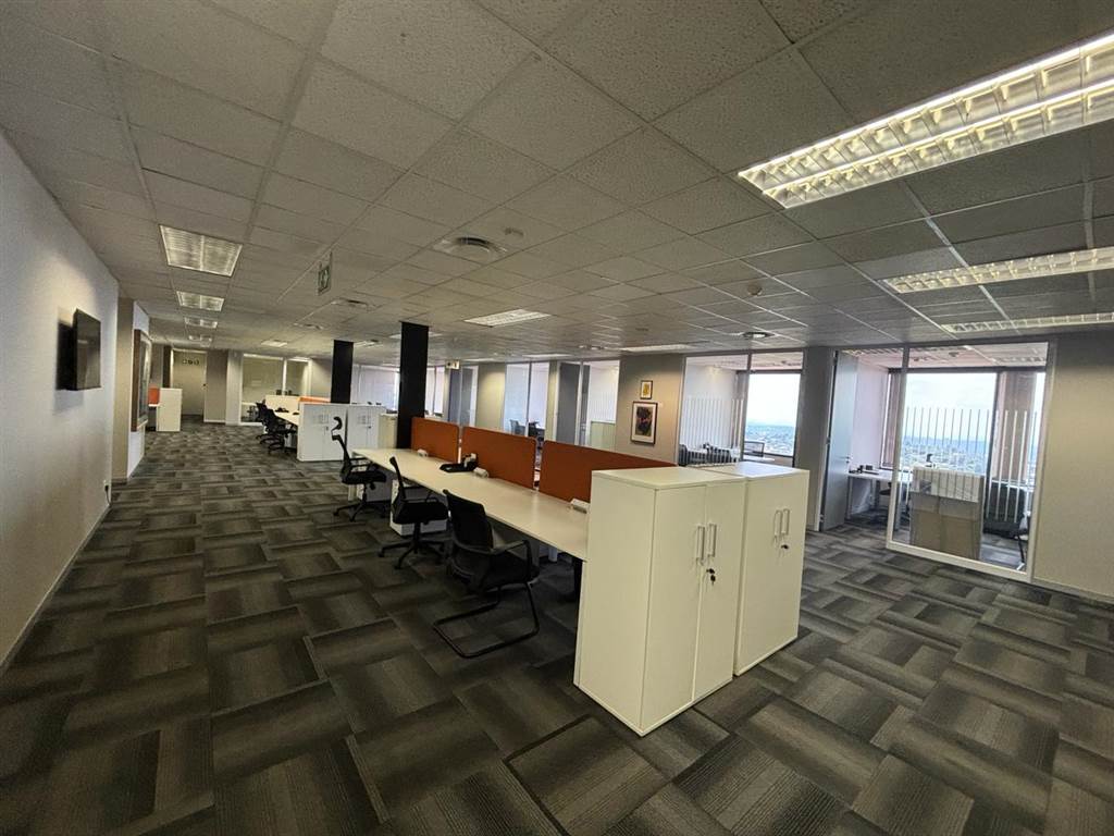 993  m² Commercial space in Braamfontein photo number 9