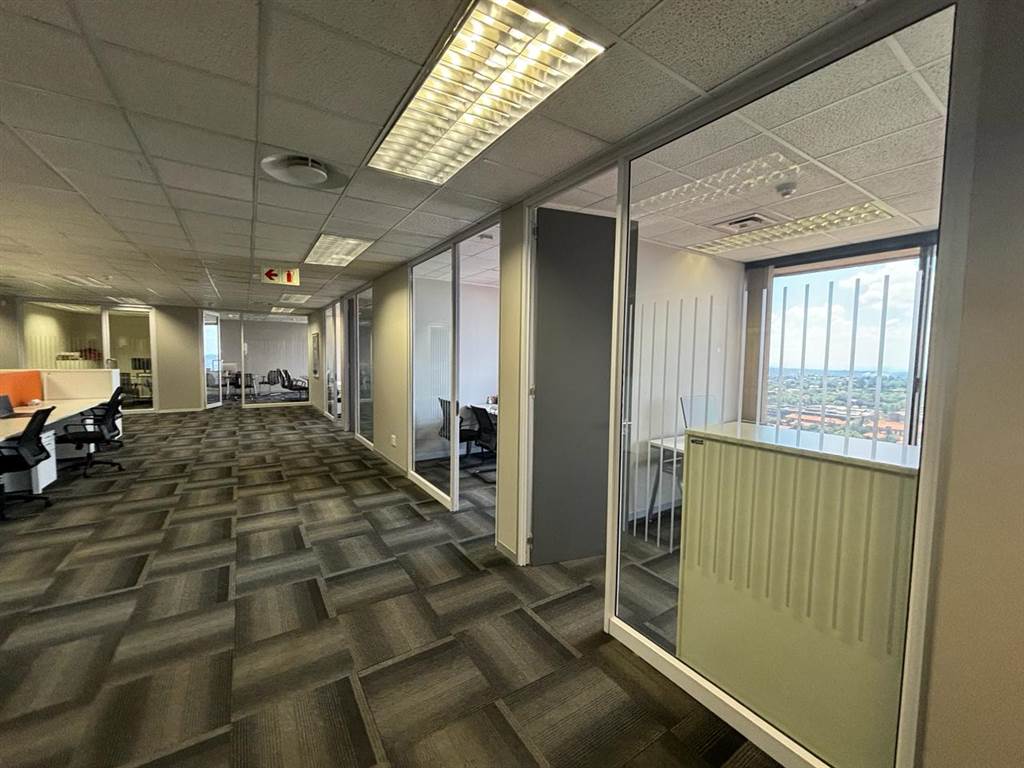 993  m² Commercial space in Braamfontein photo number 12