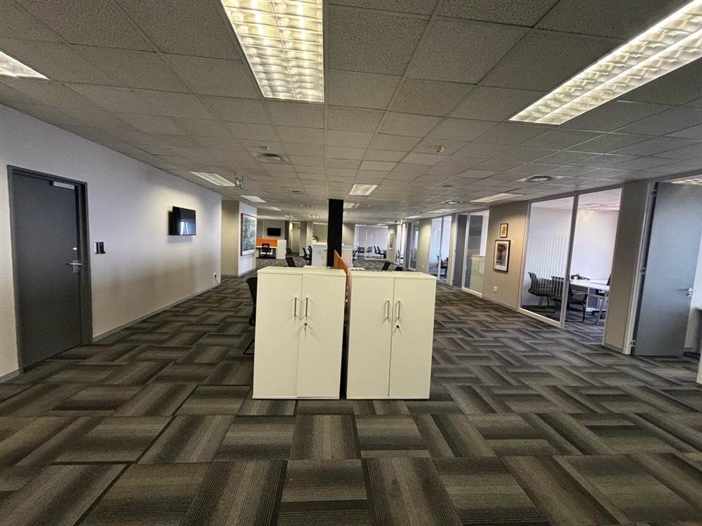 993  m² Commercial space in Braamfontein photo number 10