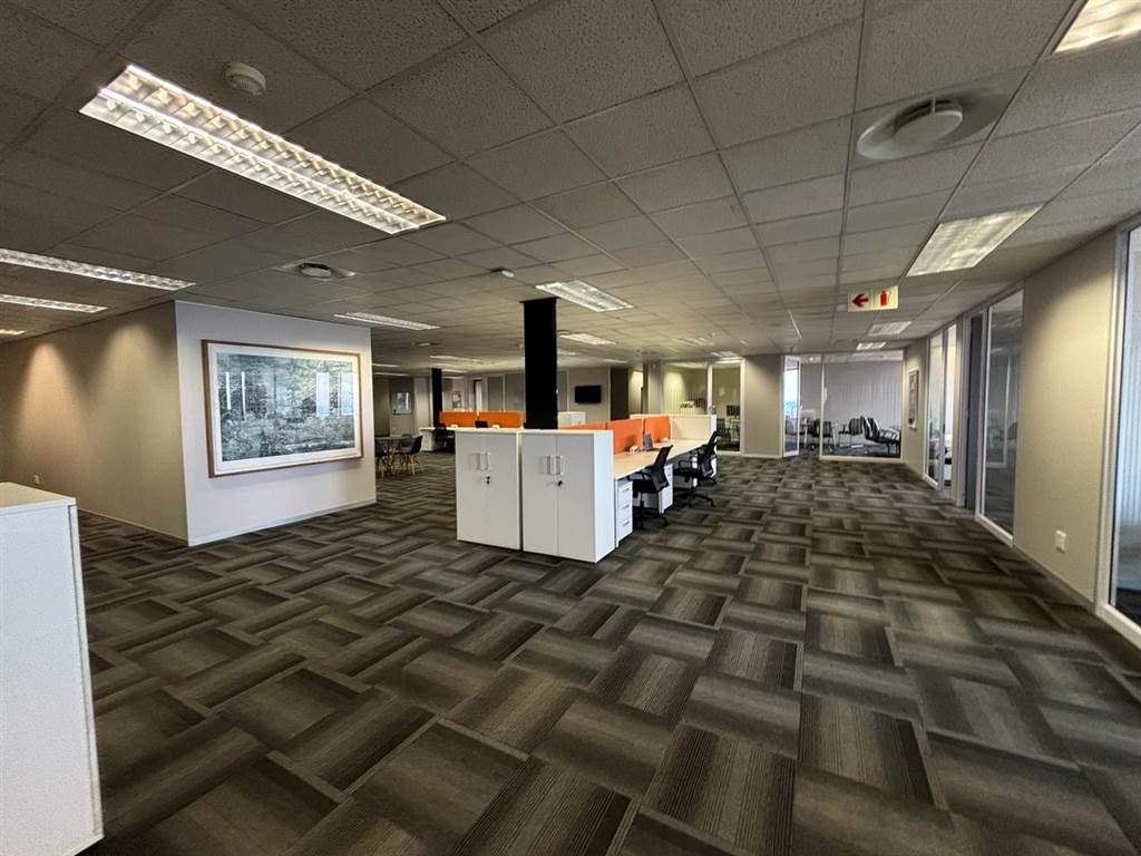 993  m² Commercial space in Braamfontein photo number 3