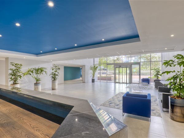 120  m² Commercial space in Sandhurst