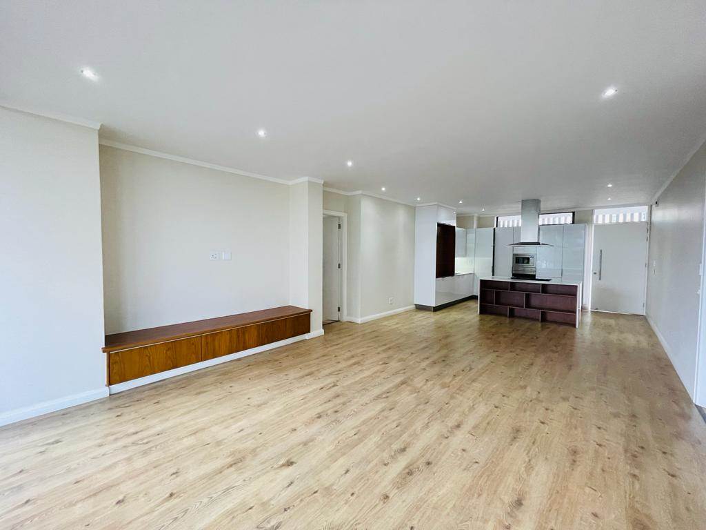 3 Bed Apartment in Morningside photo number 4