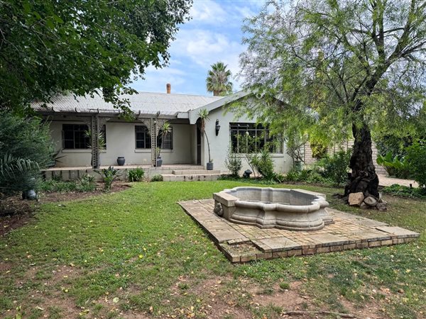 3 Bedroom House 3 Bedroom House