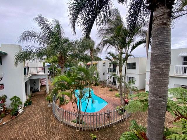 2 Bed Apartment in Scottburgh Central photo number 8