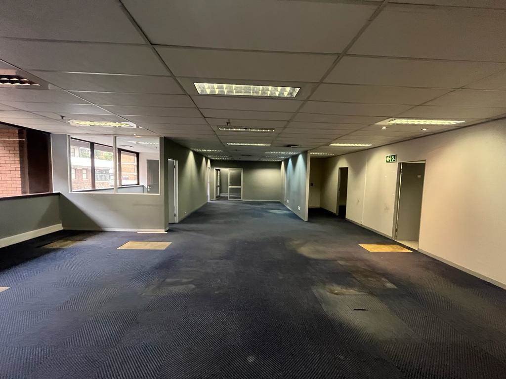 835  m² Commercial space in Braamfontein photo number 2