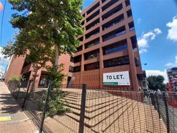 835  m² Commercial space in Braamfontein