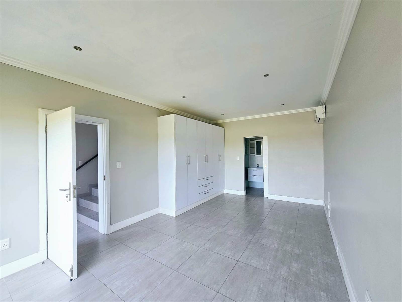 4 Bed House in Palm Lakes Estate photo number 15