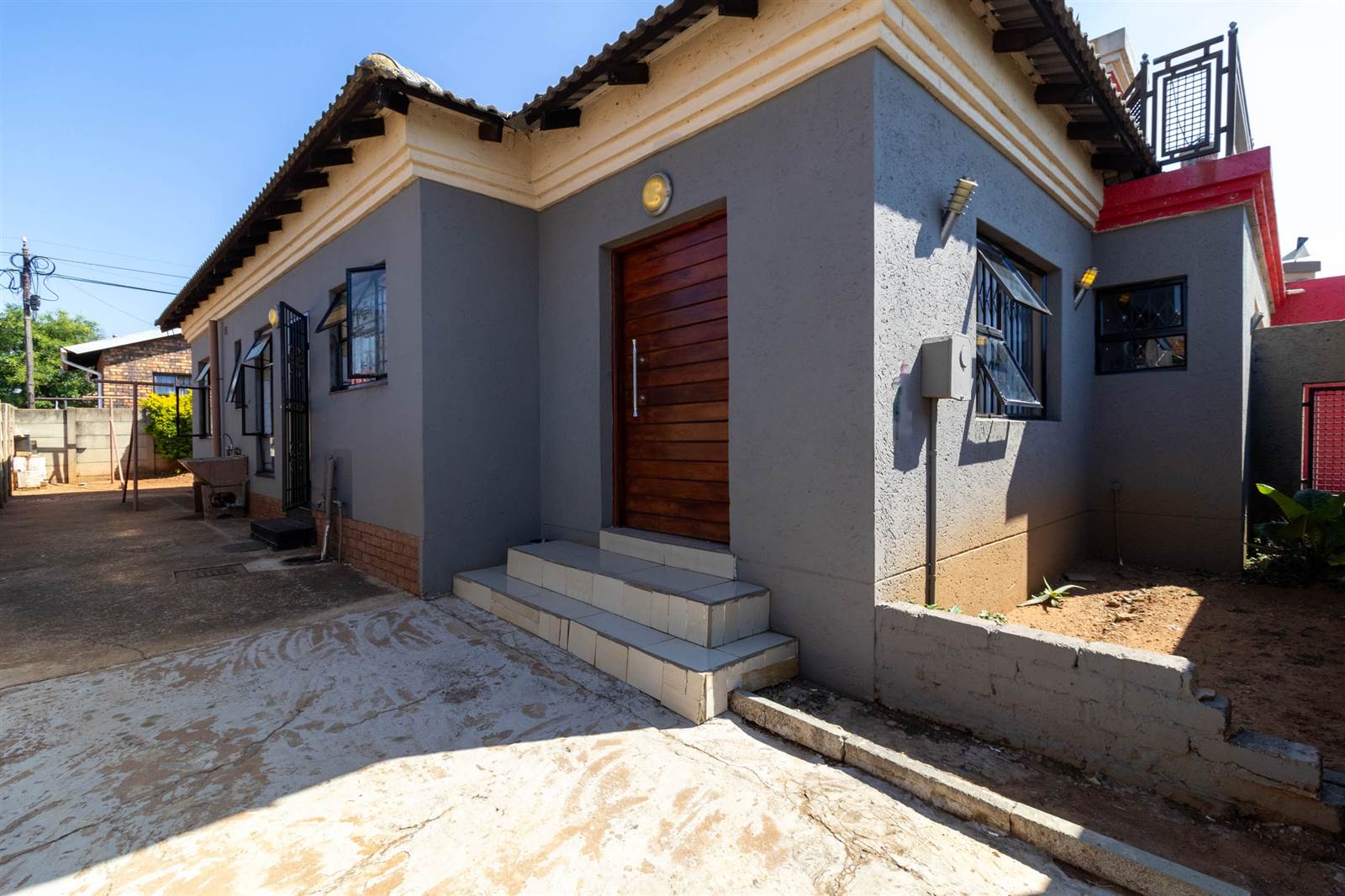 5 Bed House in Protea North photo number 27