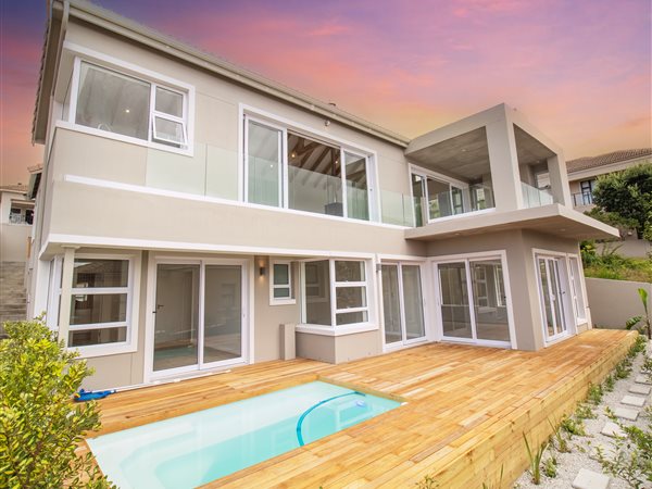 4 Bedroom House 4 Bedroom House