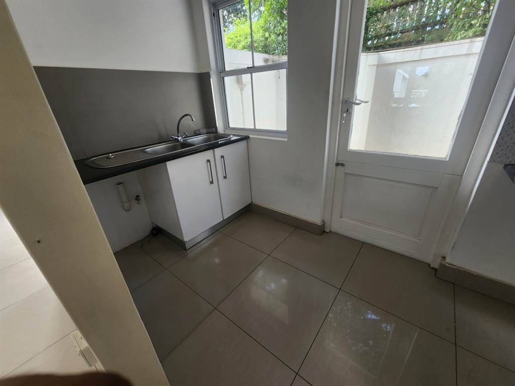 3 Bed House in Mt Edgecombe Estate 1 & 2 photo number 7