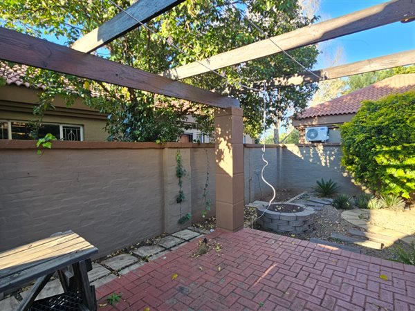 2 Bedroom Townhouse 2 Bedroom Townhouse