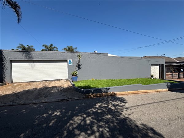 3 Bedroom House 3 Bedroom House