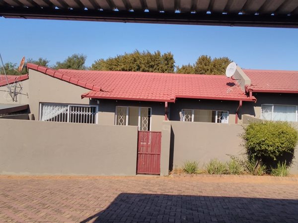 2 Bedroom Townhouse