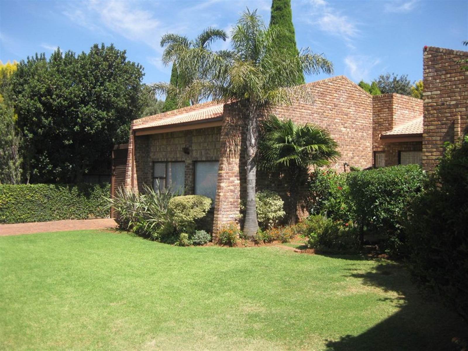 3 Bed House in Glen Marais photo number 12
