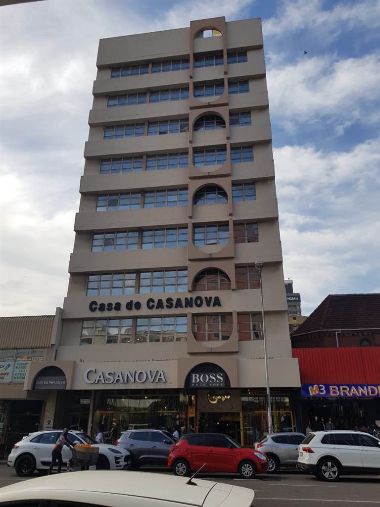 3581  m² Commercial space in Durban CBD photo number 1