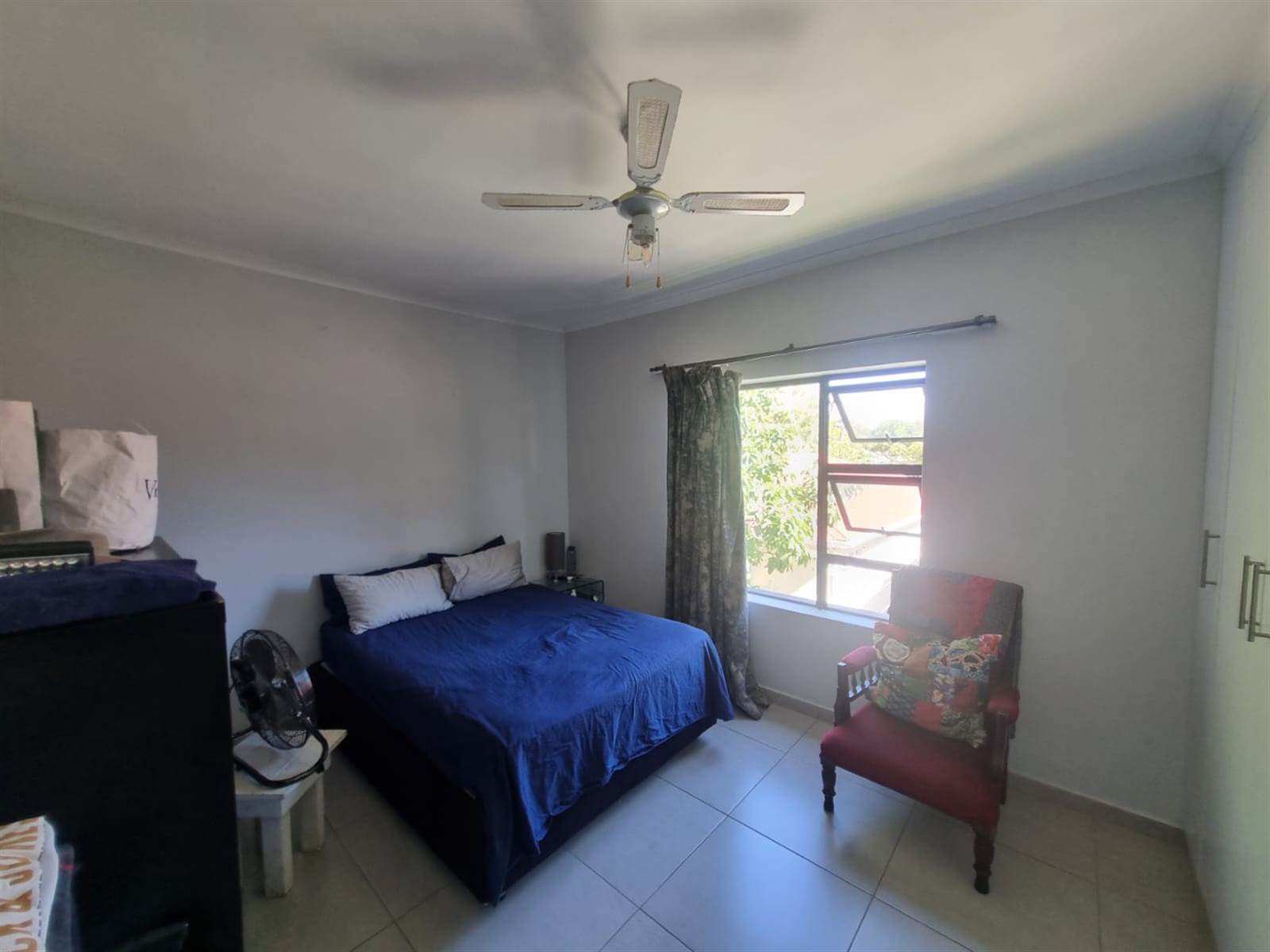 3 Bed Townhouse in Paarl Central East photo number 10