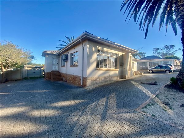209 m² Commercial space 209 m² Commercial space