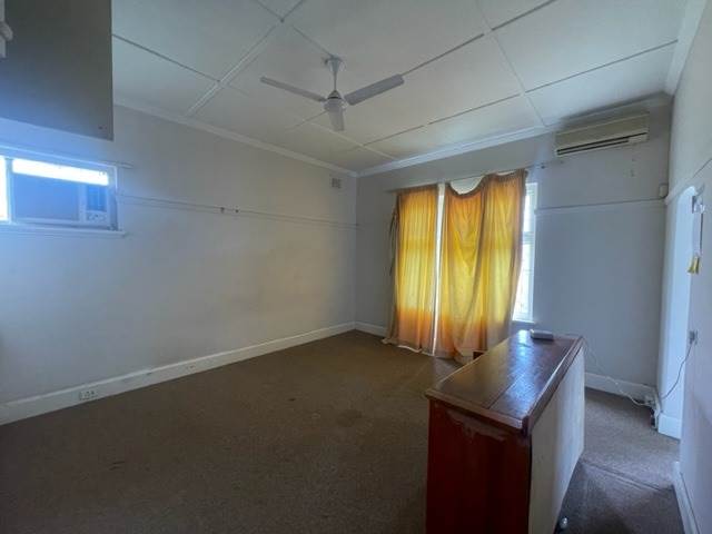 4 Bed House in Glenwood photo number 20