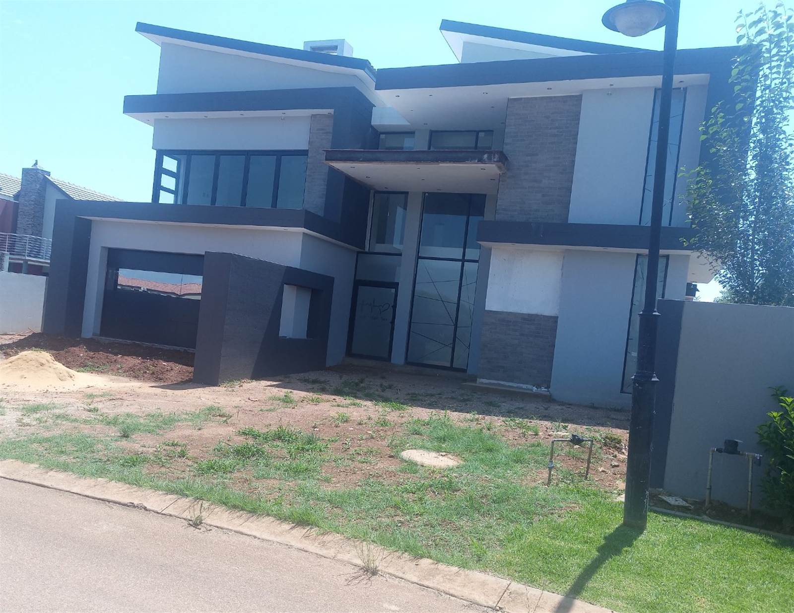 7 Bed House in Hartbeespoort Dam photo number 1