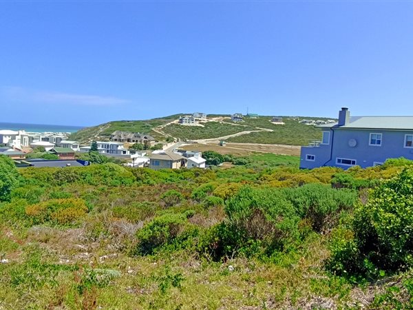 773 m² Land