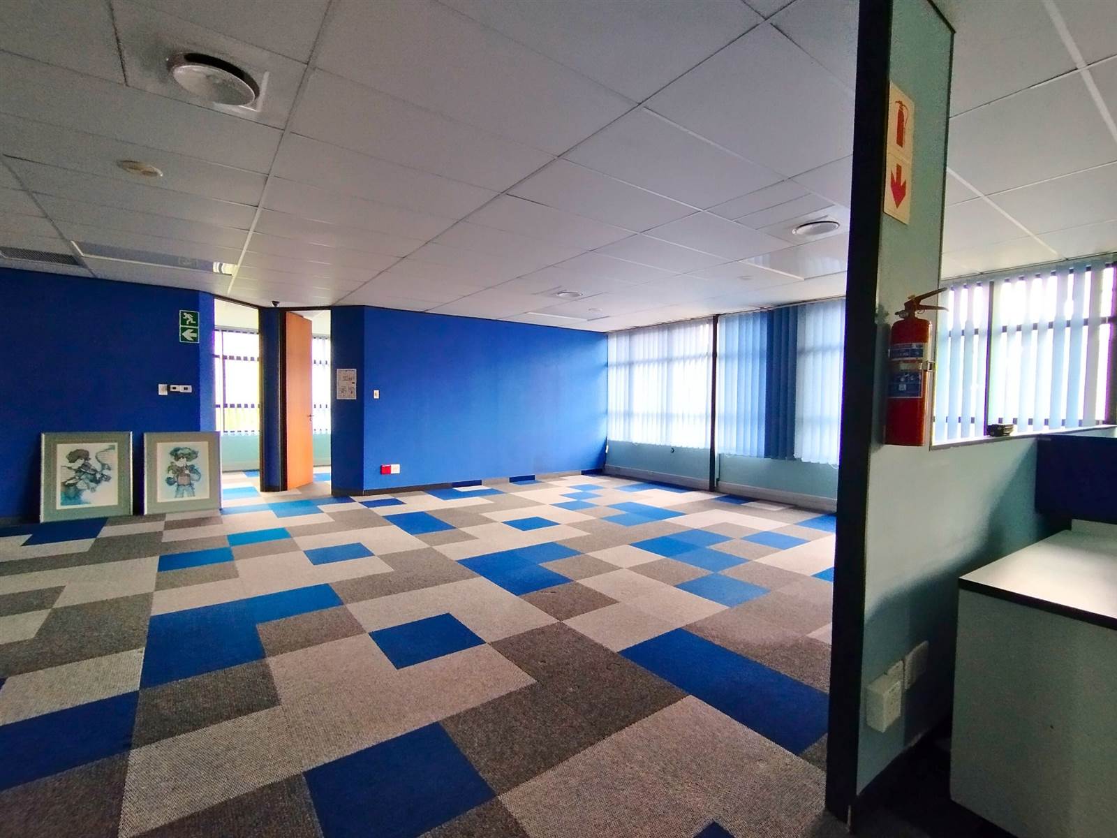361  m² Office Space in Westville photo number 4
