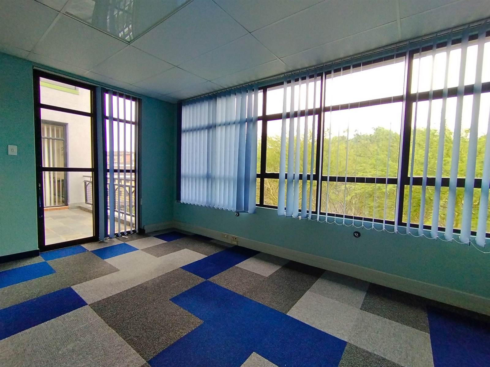 361  m² Office Space in Westville photo number 9