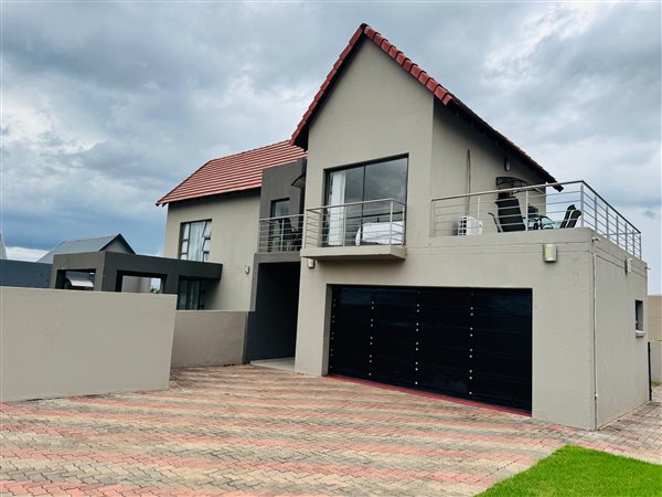 3 Bedroom House 3 Bedroom House