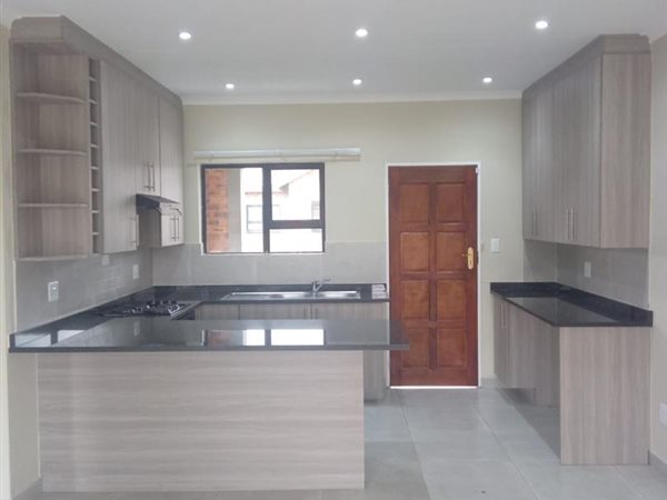 2 Bedroom Townhouse 2 Bedroom Townhouse