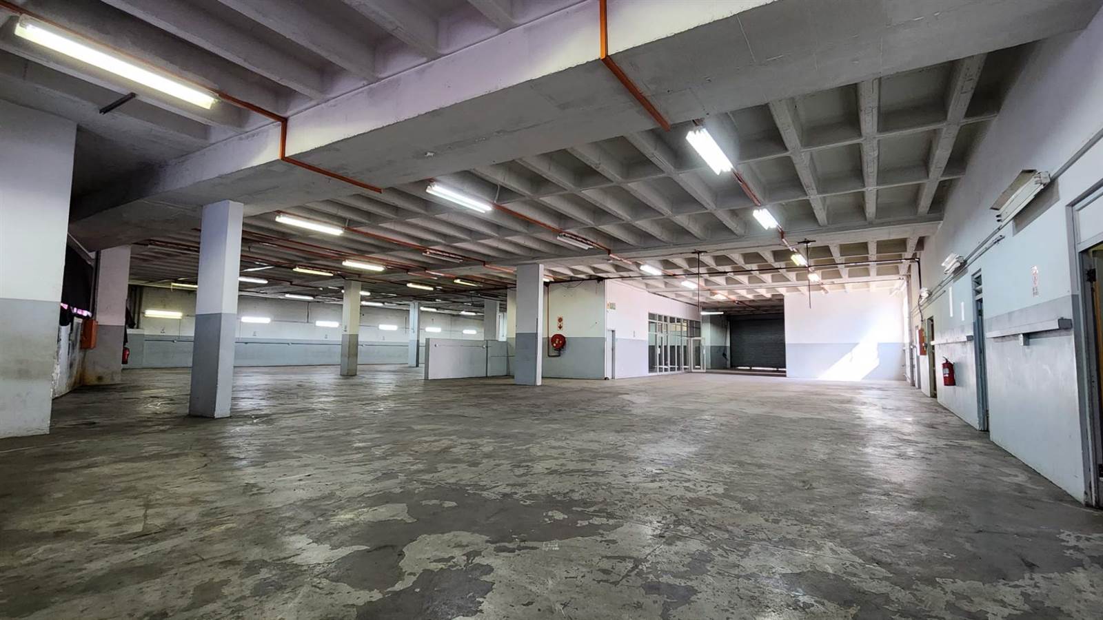 5400  m² Commercial space in Morningside photo number 2
