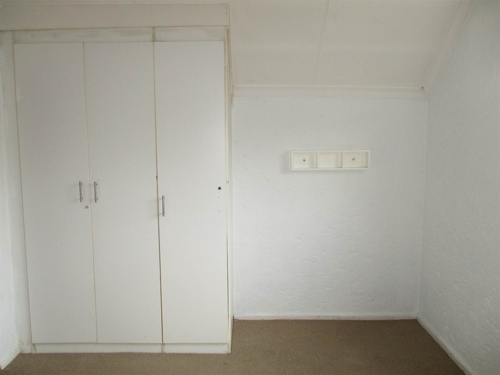 2 Bed Townhouse in Bassonia photo number 20