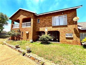 4 Bed House in Rensburg