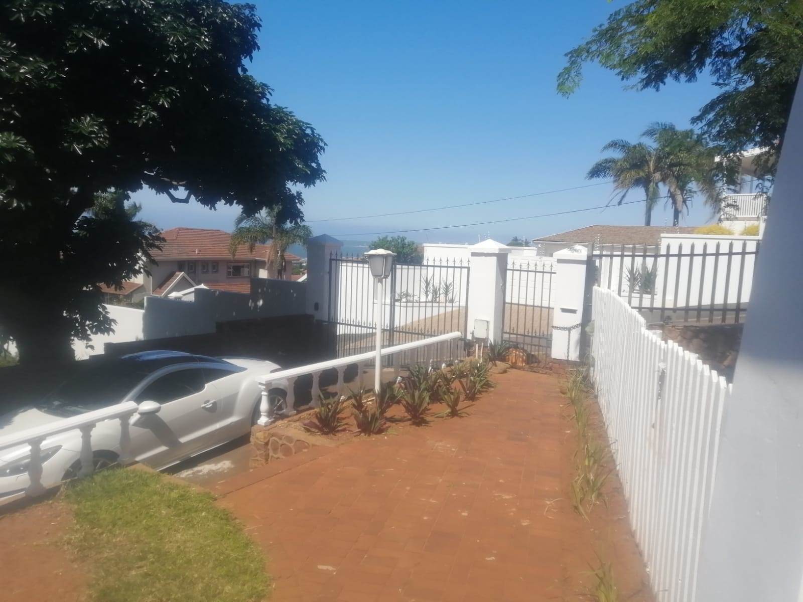 4 Bed House in Durban North photo number 1
