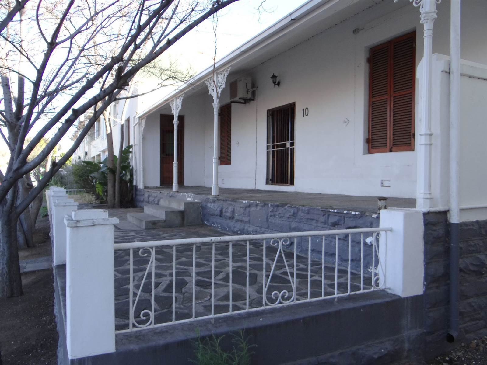 4 Bed House in Beaufort West photo number 19