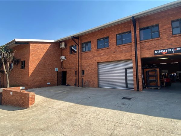 372  m² Industrial space