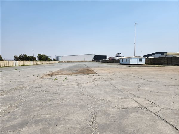 150  m² Industrial space