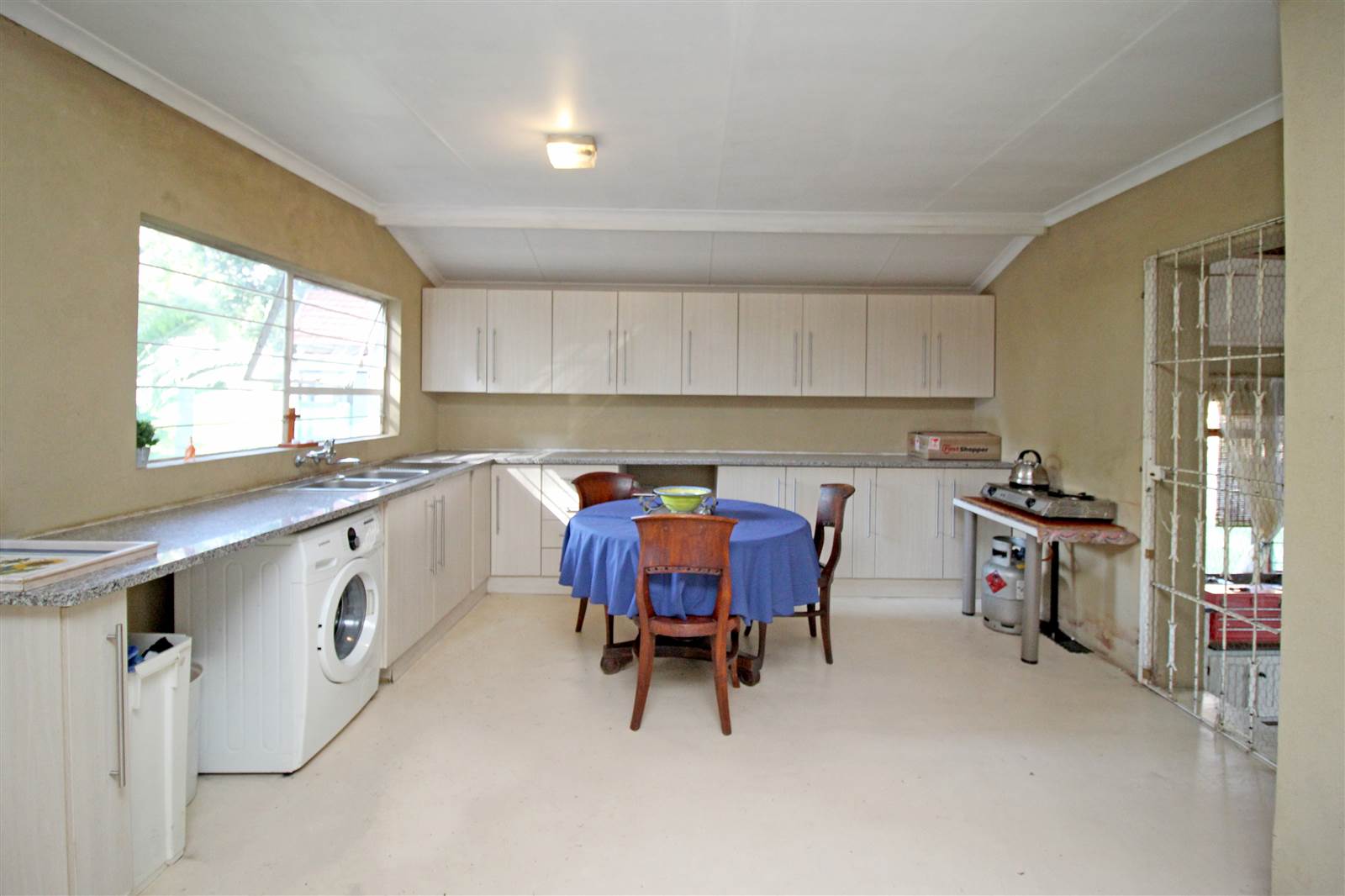 3 Bed House in Craighall photo number 6