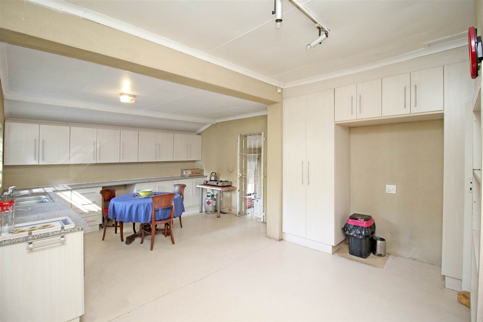 3 Bed House in Craighall photo number 7
