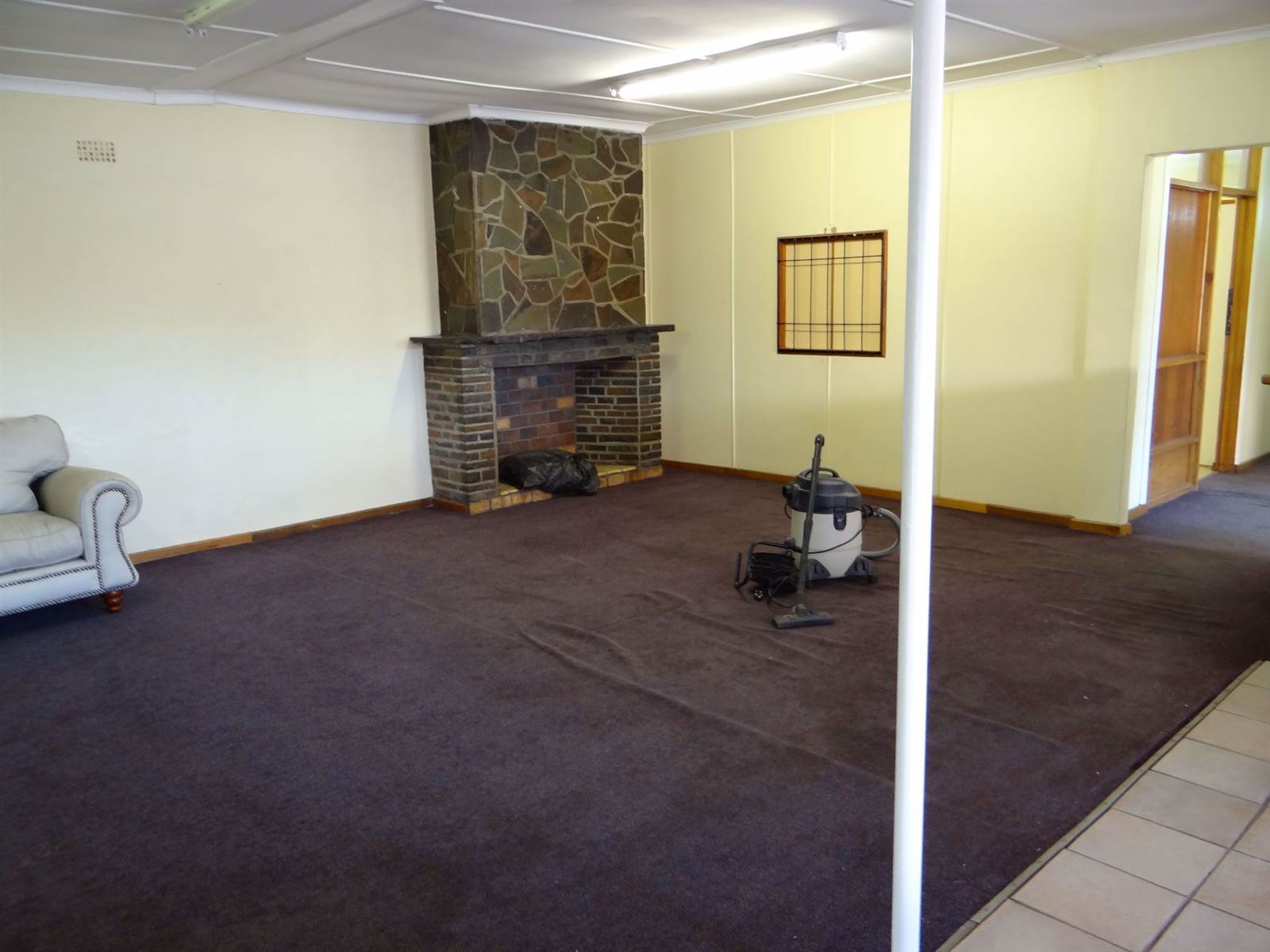 Retail space in Beaufort West photo number 6