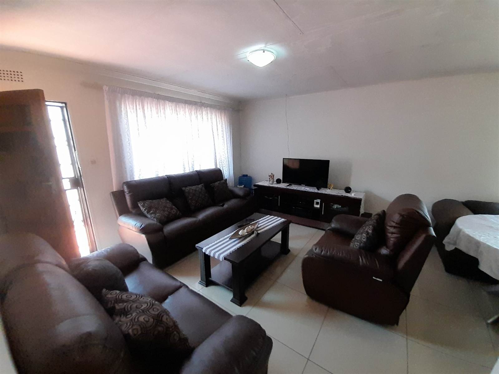 3 Bed House in Protea North photo number 18